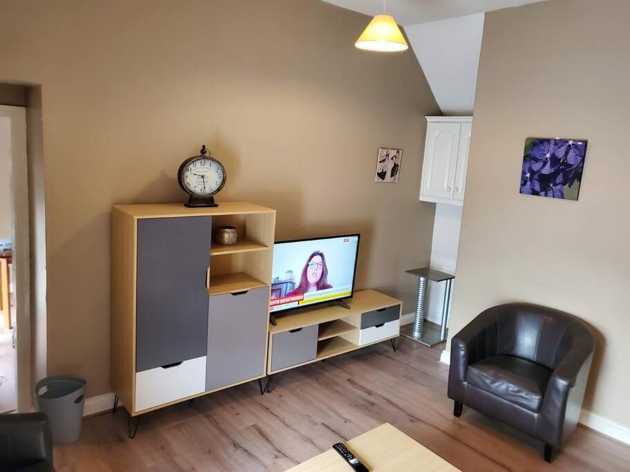 Apt. 2 - Town Centre Apartment Bagenalstown Kültér fotó